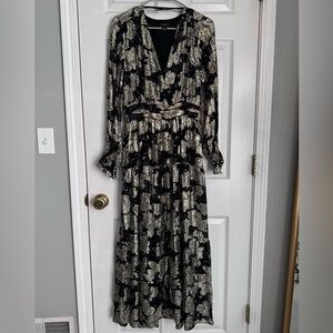Halogen Black and Gold Long Sleeve Dress